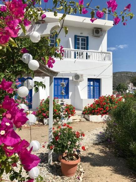 Katapola Vekris Apartments Экстерьер фото